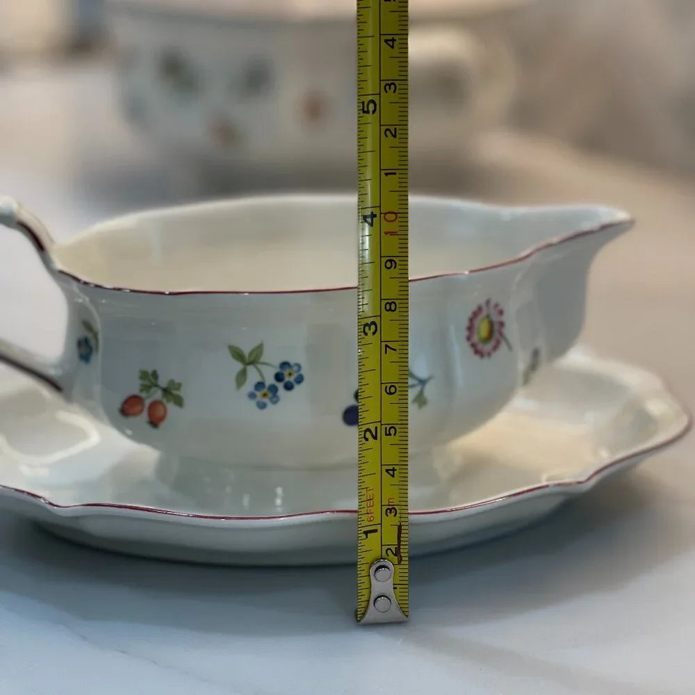 Villeroy & Boch Petite Fleur Gravy Boat - Picture 9 of 10